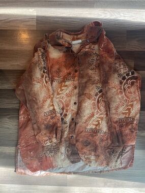 Vintage Chico’s 100% Linen Collared Button Down Shirt